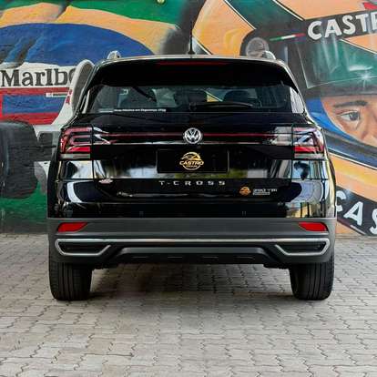 VOLKSWAGEN-T-CROSS-2019