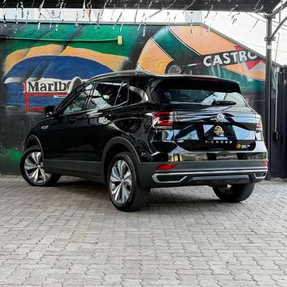 VOLKSWAGEN-T-CROSS-2019