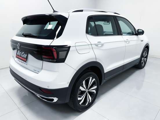VOLKSWAGEN-T-CROSS-2021