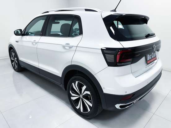 VOLKSWAGEN-T-CROSS-1.4 250 TSI TOTAL FLEX HIGHLINE AUTOMÁTICO VOLKSWAGEN-T-CROSS-2021