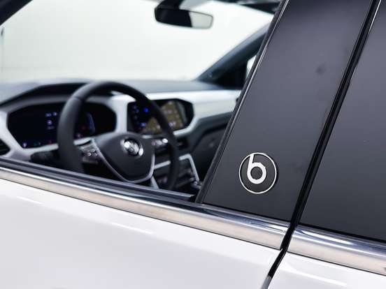 VOLKSWAGEN-T-CROSS-2021