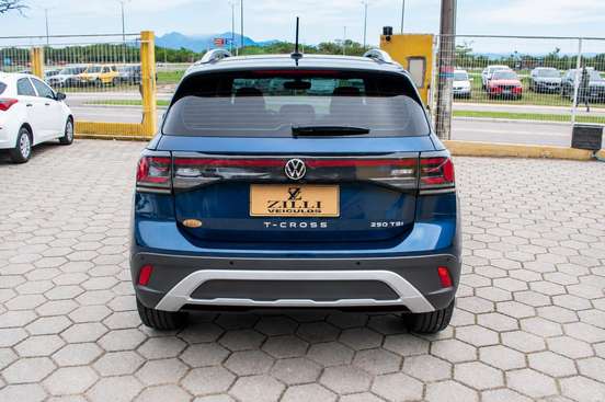 VOLKSWAGEN-T-CROSS-2024