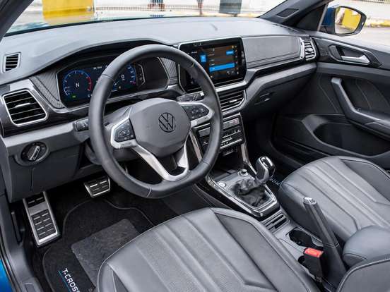VOLKSWAGEN-T-CROSS-1.4 250 TSI TOTAL FLEX HIGHLINE AUTOMÁTICO VOLKSWAGEN-T-CROSS-2024