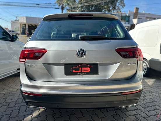 VOLKSWAGEN-TIGUAN-2019