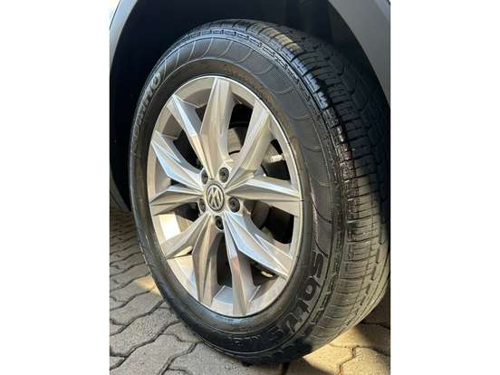 VOLKSWAGEN-TIGUAN-2019