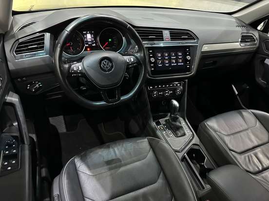 VOLKSWAGEN-TIGUAN-2019
