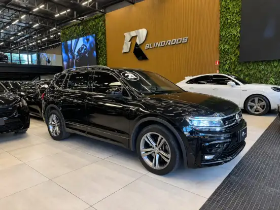 VOLKSWAGEN-TIGUAN-2021
