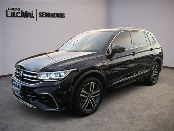 VOLKSWAGEN TIGUAN 2.0 300 TSI GASOLINA ALLSPACE R-LINE AUTOMÁTICO