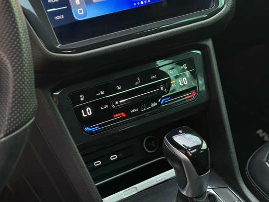 VOLKSWAGEN-TIGUAN-2023