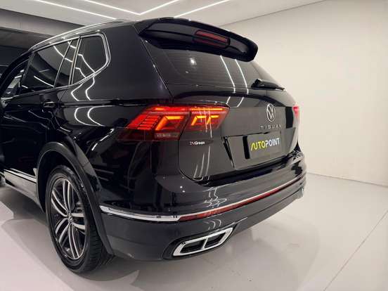VOLKSWAGEN-TIGUAN-2.0 300 TSI GASOLINA ALLSPACE R-LINE AUTOMÁTICO VOLKSWAGEN-TIGUAN-2024