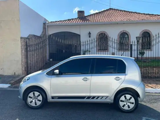 VOLKSWAGEN-UP-1.0 MPI MOVE UP 12V FLEX 4P MANUAL VOLKSWAGEN-UP-2015