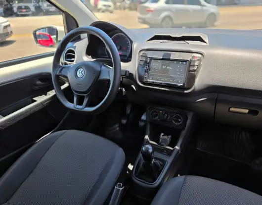 VOLKSWAGEN-UP-2018