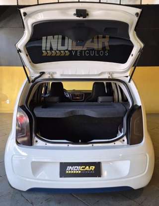 VOLKSWAGEN-UP-2016