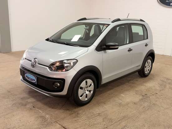 VOLKSWAGEN-UP-2016