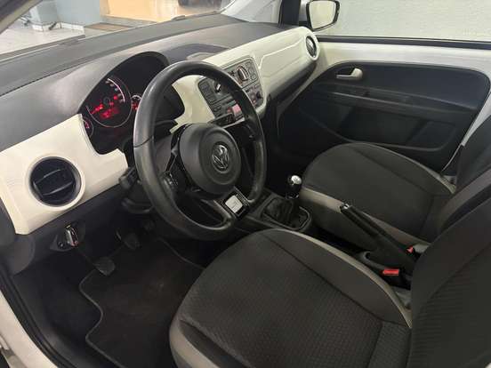 VOLKSWAGEN-UP-1.0 TSI MOVE UP 12V FLEX 4P MANUAL VOLKSWAGEN-UP-2017