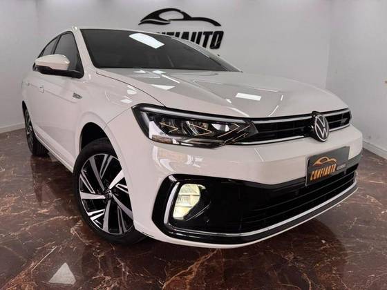 VOLKSWAGEN VIRTUS 1.0 200 TSI HIGHLINE AUTOMÁTICO