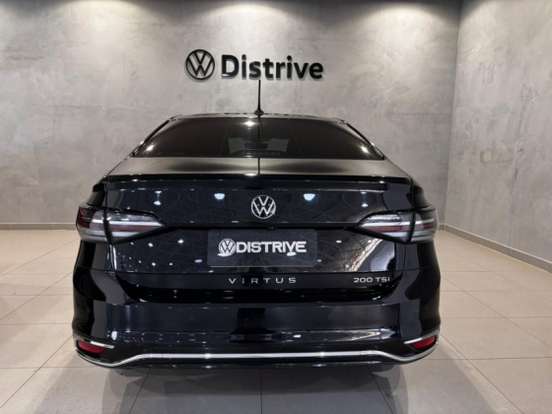 VOLKSWAGEN-VIRTUS-2025