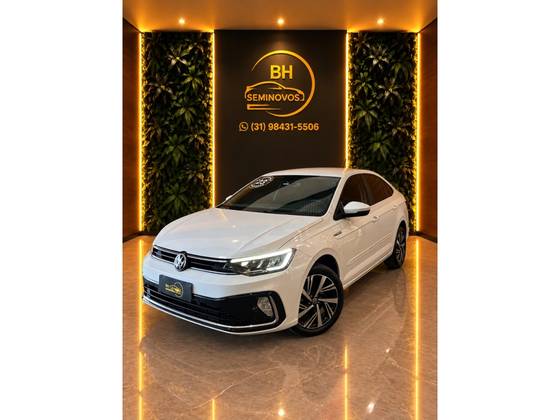 VOLKSWAGEN VIRTUS 1.0 200 TSI HIGHLINE AUTOMÁTICO
