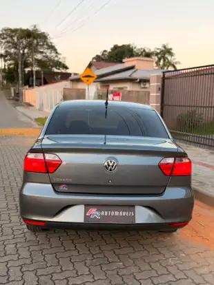 VOLKSWAGEN-VOYAGE-2023