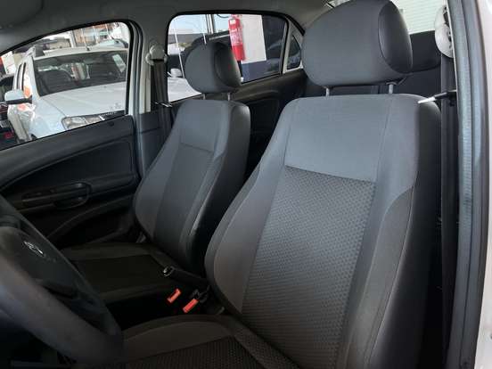 VOLKSWAGEN-VOYAGE-2022