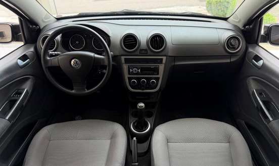 VOLKSWAGEN-VOYAGE-1.0 MI 8V FLEX 4P MANUAL VOLKSWAGEN-VOYAGE-2010