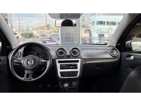 VOLKSWAGEN-VOYAGE-1.0 MI TRENDLINE 8V FLEX 4P MANUAL VOLKSWAGEN-VOYAGE-2014
