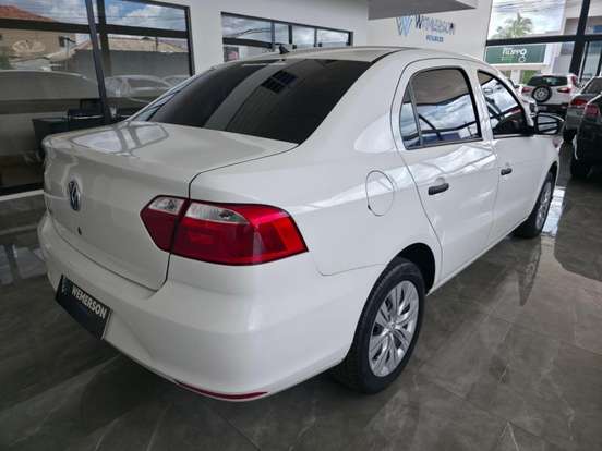 VOLKSWAGEN-VOYAGE-2021