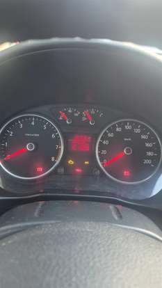 VOLKSWAGEN-GOL-2011