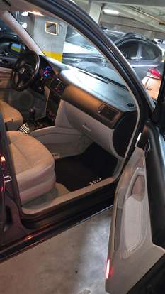 VOLKSWAGEN-GOLF-2000