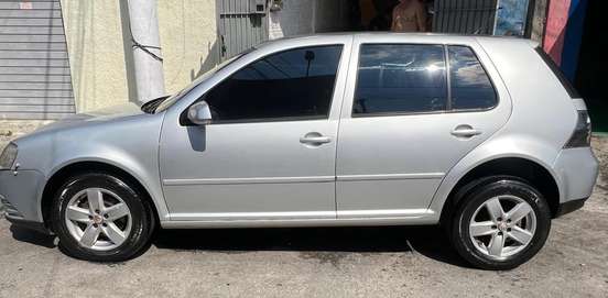 VOLKSWAGEN-GOLF-2009