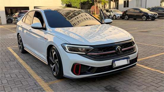 VOLKSWAGEN-JETTA-2023
