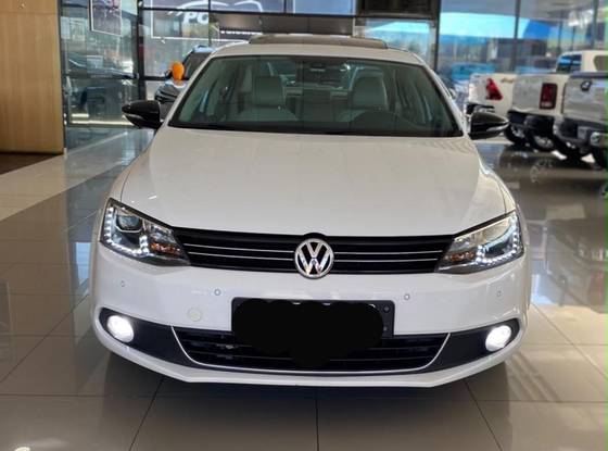 VOLKSWAGEN JETTA 2.0 TSI HIGHLINE 211CV GASOLINA 4P TIPTRONIC