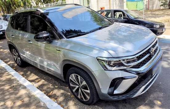 VOLKSWAGEN-TAOS-2023