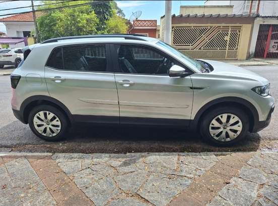 VOLKSWAGEN-T-CROSS-2020