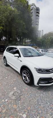 VOLKSWAGEN-TIGUAN-2019