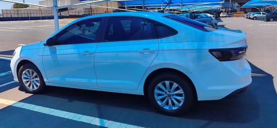 VOLKSWAGEN VIRTUS 1.0 170 TSI AUTOMÁTICO