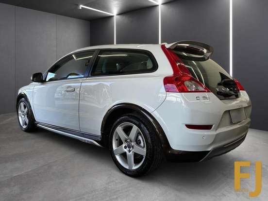 VOLVO-C30-2.0 GASOLINA 2P AUTOMÁTICO VOLVO-C30-2011