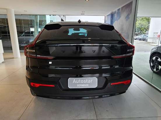 VOLVO-EC40-P8 RECHARGE TWIN ELECTRIC ULTRA BLACK EDITION AWD VOLVO-EC40-2025