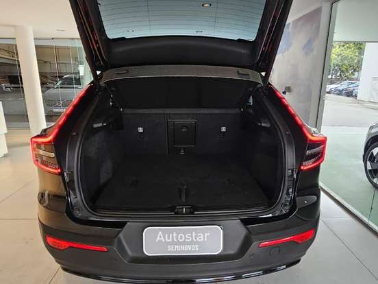 VOLVO-EC40-P8 RECHARGE TWIN ELECTRIC ULTRA BLACK EDITION AWD VOLVO-EC40-2025