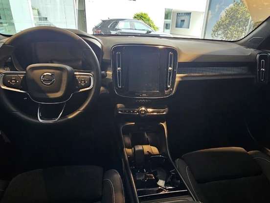 VOLVO-EC40-P8 RECHARGE TWIN ELECTRIC ULTRA BLACK EDITION AWD VOLVO-EC40-2025