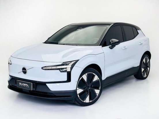 VOLVO-EX30-2024