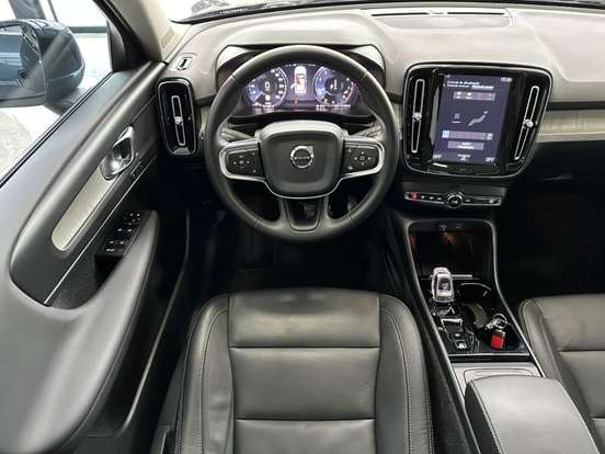 VOLVO-XC40-2.0 T4 GASOLINA INSCRIPTION GEARTRONIC VOLVO-XC40-2020