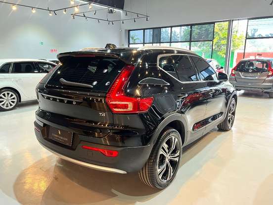 VOLVO-XC40-2.0 T4 GASOLINA INSCRIPTION GEARTRONIC VOLVO-XC40-2020