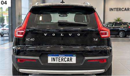 VOLVO-XC40-2020