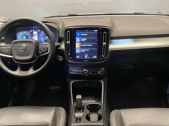 VOLVO-XC40-2.0 T5 GASOLINA MOMENTUM AWD GEARTRONIC VOLVO-XC40-2018