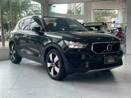 VOLVO-XC40-2.0 T5 GASOLINA MOMENTUM AWD GEARTRONIC VOLVO-XC40-2018