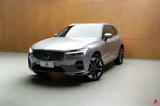 VOLVO-XC60-2025