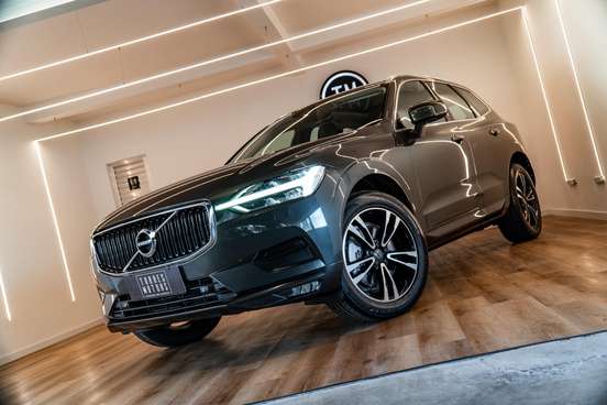 VOLVO-XC60-2019