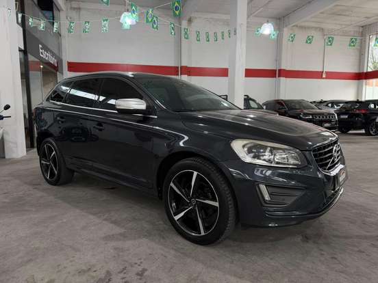 VOLVO-XC60-2015