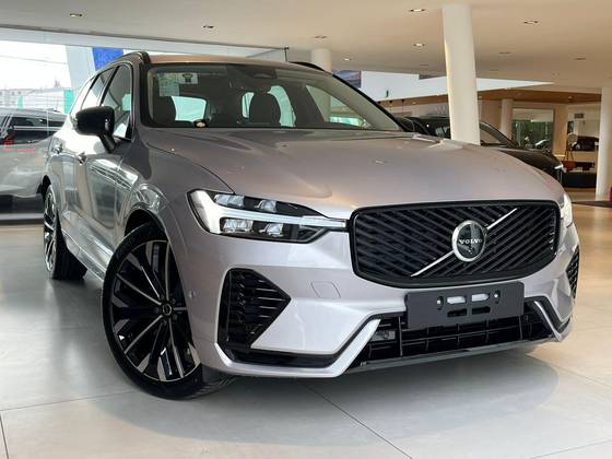 VOLVO XC60 2.0 T8 PHEV ULTRA DARK AWD GEARTRONIC